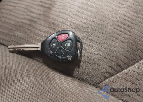 2011 Toyota Rav4 z USA, uszkodzony, nr VIN 2T3BF4DV4BW117647